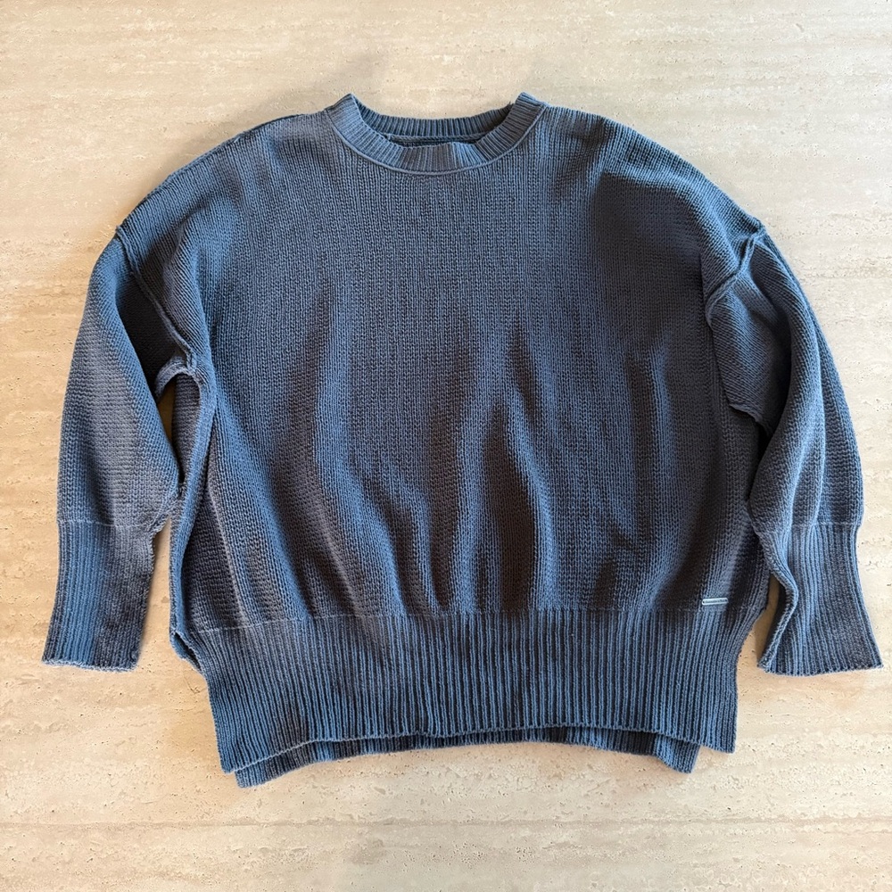 Abercrombie navy sweater size small